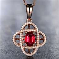 18K天然红宝石吊坠，主石1.02ct，配钻0.26ct，总重2.04g