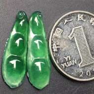 满色福豆一对，尺寸：26*8*3.1mm,25.4*8.1*2.8mm,完美，水润种透，玉质细腻，满