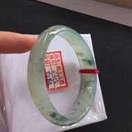 飘花玉镯，有丝裂