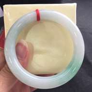 糯种浅色圆条白底青镯 玉质细腻干净 完美无裂 性价比超高