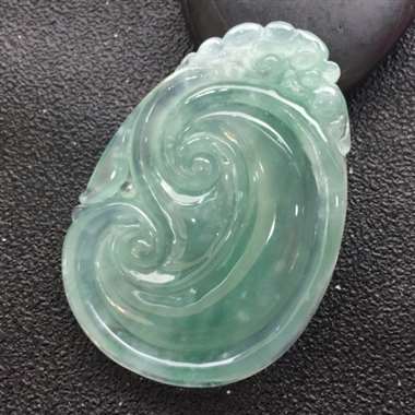 冰种浅底飘花如意挂件