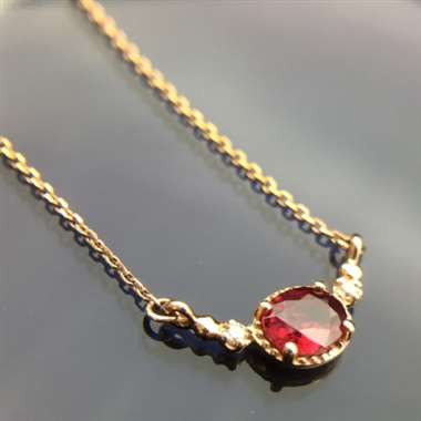18K金红宝石项链，主石0.5ct，副钻0.025ct，重量1.583g