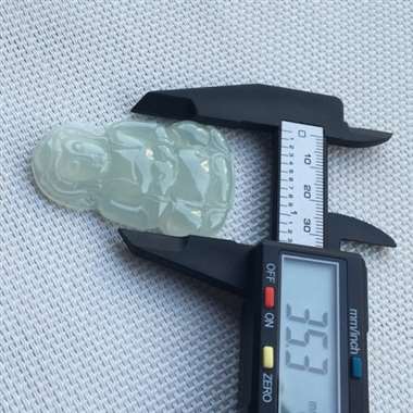 缅甸翡翠A货，冰种观音，完美大气，喜欢的赶紧下手，会给你带来一生幸福，平安健康。