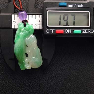 冰糯飘花金猴献寿吊坠 完美