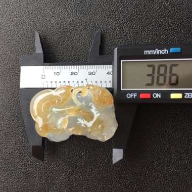 冰种带黄翡完美精品貔貅！种好，水头好，雕工细致，线条流畅。尺寸：38.6-27.5-26.4
