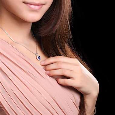 主石7.62ct，配钻1.26ct，海洋之星