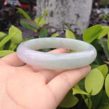 翡翠A货59圈口正装手镯，糯种有紫罗兰，完美无裂！
