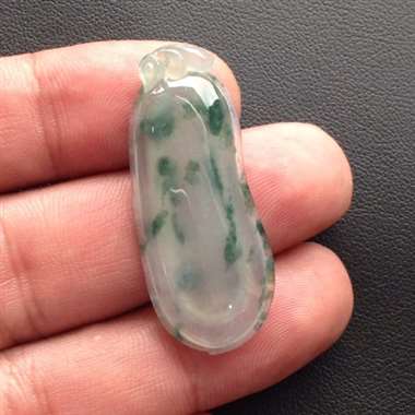 冰种飘花福瓜吊坠 水润通透 完美 冰种飘花福瓜吊坠 水润通透 完美