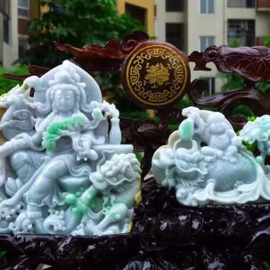 缅甸天然翡翠A货 精美 飘阳绿 精美 送子观音 连生贵子 雕刻精美线条流畅种水好 彩色艳丽 搭配精美