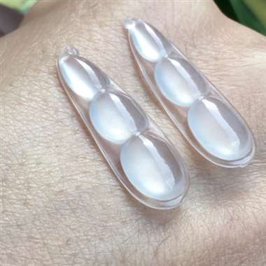 完美，起强荧光，水水润润的，种水超好，镶嵌超美，性价比极高 超值～～无孔需镶嵌25