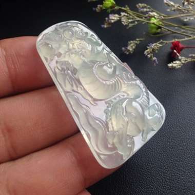 高冰龙腾四海吊坠 水润通透 饱满圆润 完美