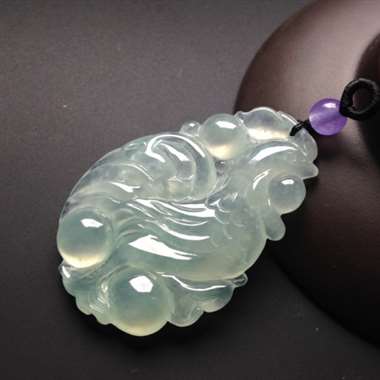 巧雕冰种生肖鸡 尺寸50-35-7毫米
