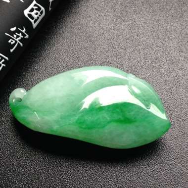 糯冰种带色福瓜 尺寸38-18-9毫米