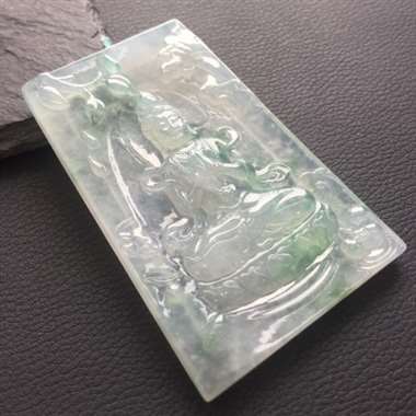 冰飘绿观音,大气美观,雕工精湛。 冰飘绿观音,大气美观,雕工精湛。