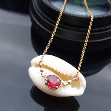 18K金红宝石项链，主石0.5ct，副钻0.025ct，重量1.583g