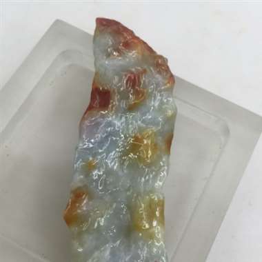 RM8 56克细糯种双色明料，种不错，色彩也好，看看能做个什么，尺寸：95*25*15mm