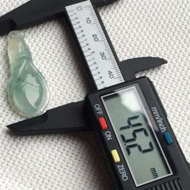 缅甸翡翠A货，冰透秀气的