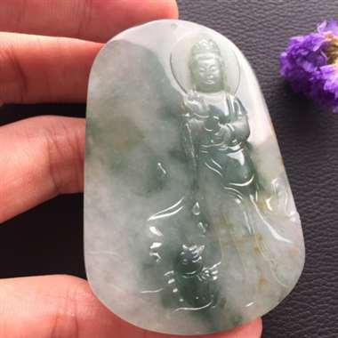 冰糯种飘花观音挂件 细腻饱满 端庄优雅 冰糯种飘花观音挂件 细腻饱满 端庄优雅