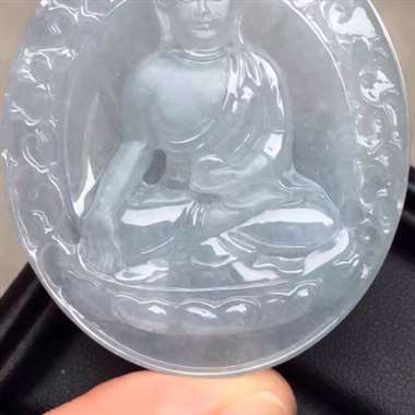 冰种大日如来佛牌：完美无裂纹，种老起胶，雕工精致，饱满，尺寸：50.7/43.7/7.7 ，tm15