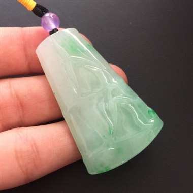 冰种飘绿节节高升挂件