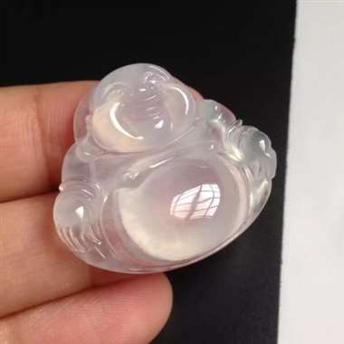 荧光白冰佛，尺寸28*31.5*8 完美无瑕，底子洁白干净，种老水足，圆润饱满，起荧起胶，可直接佩戴