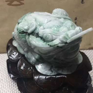 新紫底飘绿翡翠，
