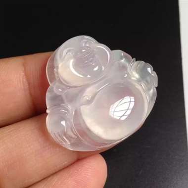 荧光白冰佛，尺寸28*31.5*8 完美无瑕，底子洁白干净，种老水足，圆润饱满，起荧起胶，可直接佩戴