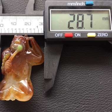 红皮大熊，雄霸天下，光感强烈，料细物美。