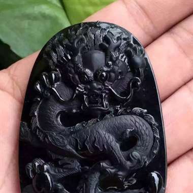 “”♥️墨翠:霸气龙牌，完美無裂紋，細膩乾淨，黑度極黑，性價比高，純手工打造，打燈透綠，結緣價
