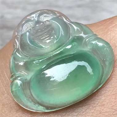 高冰苹果绿佛公,尺寸:21.5*22.5*4.8mm,种好水足,色泽漂亮,品相佳,完美起光。H11 高冰苹果绿佛公,尺寸:21.5*22.5*4.8mm,种好水足,色泽漂亮,品相佳,完美起光。H11