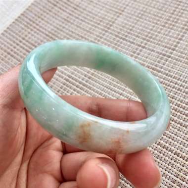 糯种飘花完美正圈手镯。