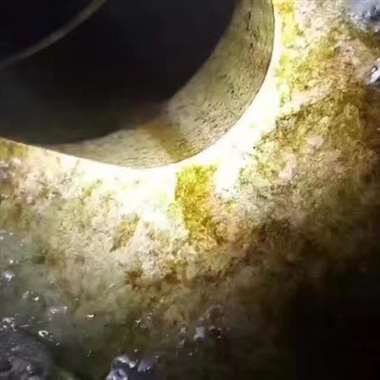 DJ365新货655g莫西沙天然断口开窗冰大牌料，沙粒均匀细致，水长，肉质细腻起荧光，