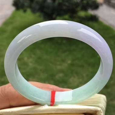 双彩正圈，尺寸55.4-11.1-7.3，水润细腻，颜色亮丽，半紫半绿交相辉映，完美