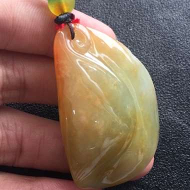 冰糯种黄皮 十二星座之天蝎座挂件