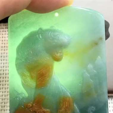 登山虎，虎行天下，精工雕刻，俏色巧雕，出神入化，活灵活现，霸气十足，大件，细腻，厚庄，完美，值得拥有