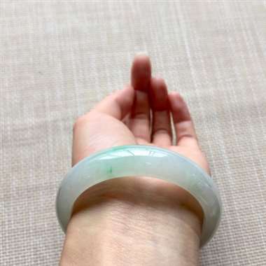冰黄绿正装手镯，口径：52.9*12.7*7.5