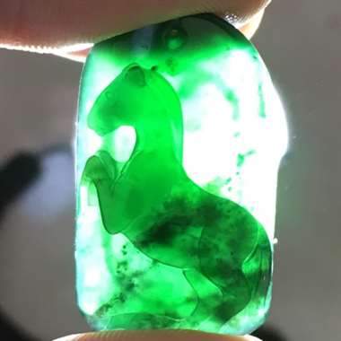 冰种老坑墨翠马牌吊坠,打灯全绿,黑度极佳,雕工精致,款式新颖, 冰种老坑墨翠马牌吊坠,打灯全绿,黑度极佳,雕工精致,款式新颖,