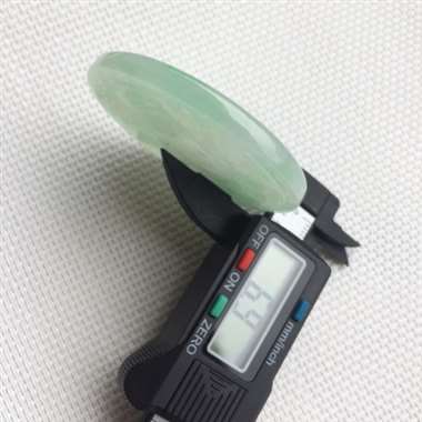 缅甸翡翠A货，千手观音，完美大气，冰种带色，喜欢的赶紧联系。