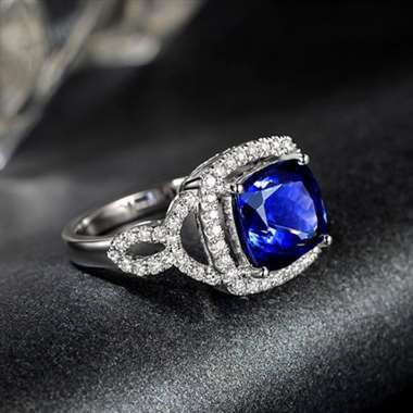 18k材质镶嵌，主石4.65ct，配钻0.59ct，13#