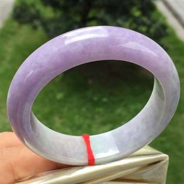 紫罗兰正圈，尺寸53.9-14.8-8.5，紫色浓郁，表皮有细纹，不抠手，最后一图有拍，编号0416