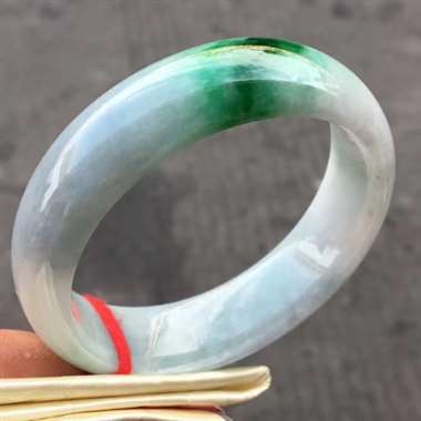 糯种带色完美尺寸56.7-17.5-8.2 糯种带色完美尺寸56.7-17.5-8.2