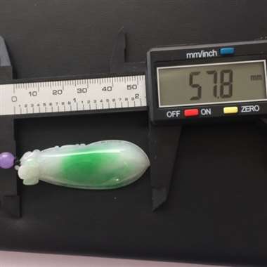 冰种飘绿福瓜挂件