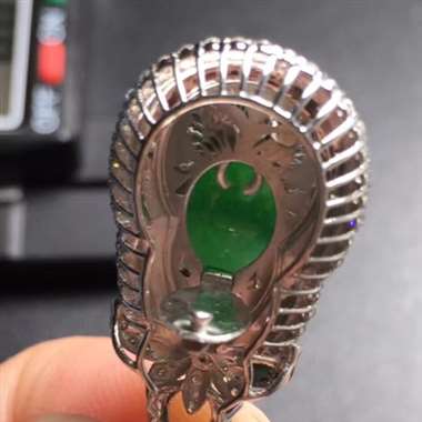 Z阳绿葫芦吊坠，真金真钻镶嵌，完美，种水超好，玉质细腻