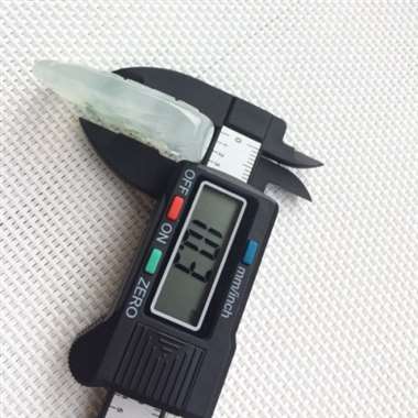 缅甸翡翠A货，冰种飘花，山水风光秀丽迷人，完美的，美的不要不要的，千万不要错过哦。
