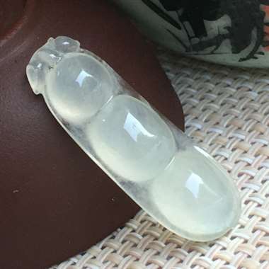种水超好，细腻冰透，起荧光，性价比无敌～福利送925银扣头 34*11.2*7.1小朋友