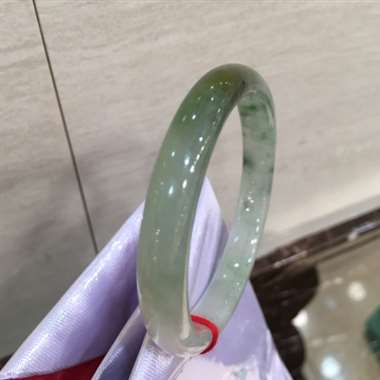 天然翡翠A货冰种飘花贵妃手镯