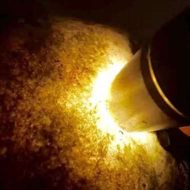 WW35新货7·7公斤后江全赌飘花春彩料，种好己化冰，水好压灯透，整个不变种，八分水，带春，料子完