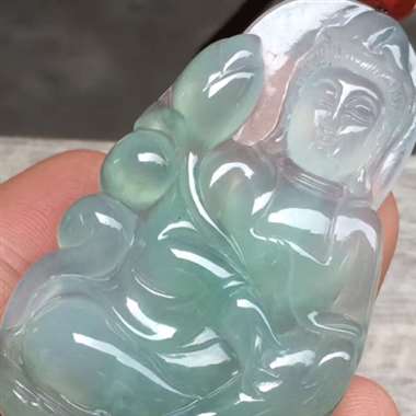 冰种持莲观音，尺寸:50.0*28.1*5.3mm，种水佳，水润通透，底色甜美，泛光起胶，完美。H1