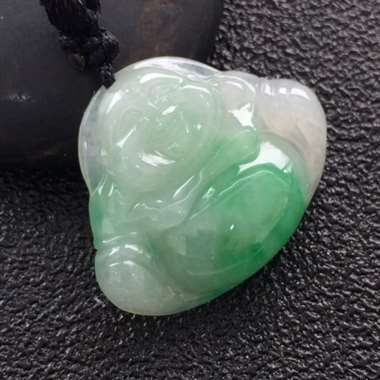 冰种飘绿翡翠佛公吊坠 尺寸:19.0-22.6-4.8mm 冰种飘绿翡翠佛公吊坠 尺寸:19.0-22.6-4.8mm