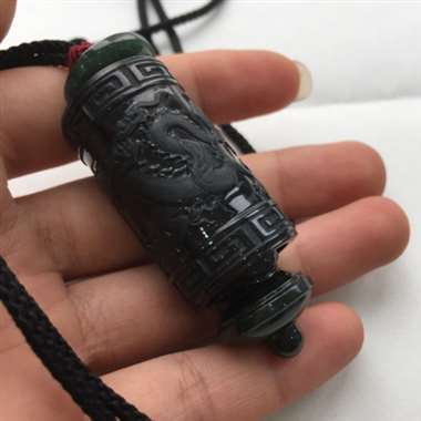 糯种完美墨翠龙转乾坤四合一挂件，造型新颖，独具特色，黑度够黑，尺寸：47.6-21.5